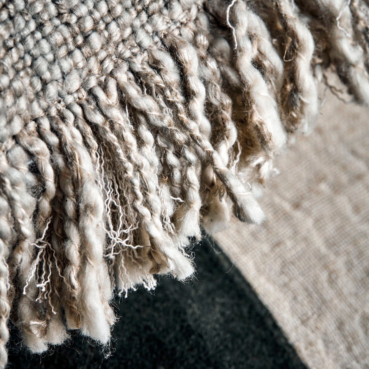 Cojín pava beige - CasaSoyer