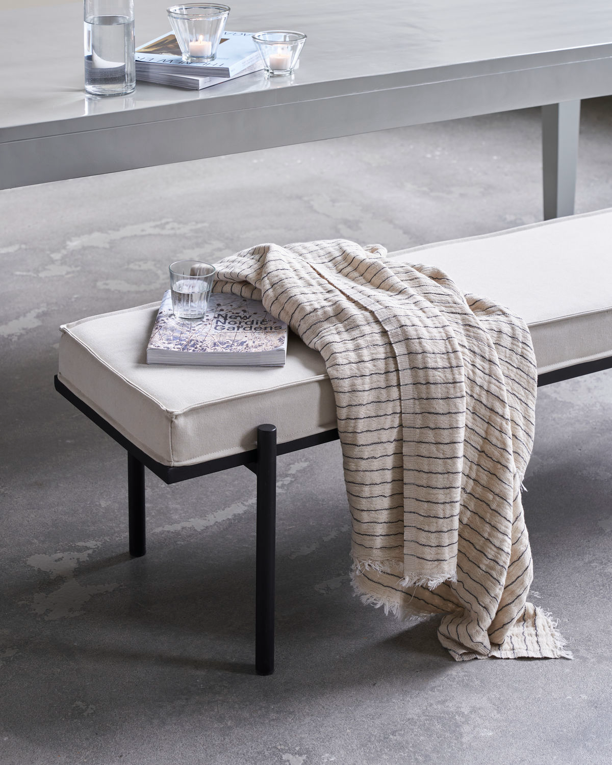 Throw, Alice stripe, Dark grey CasaSoyer