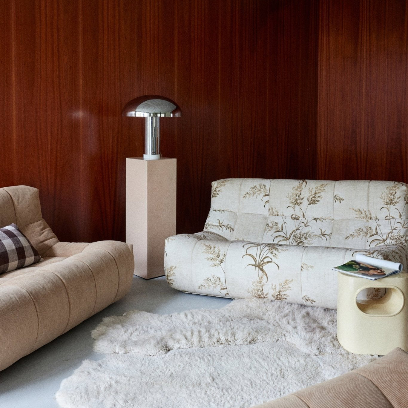 Lampara de mesa cromada - CasaSoyer