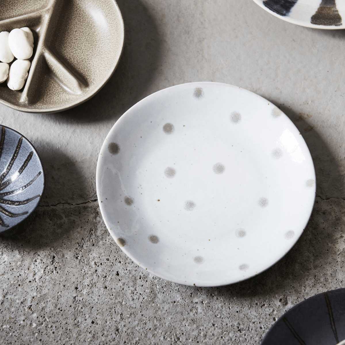 Plato Lunares Beige - CasaSoyer